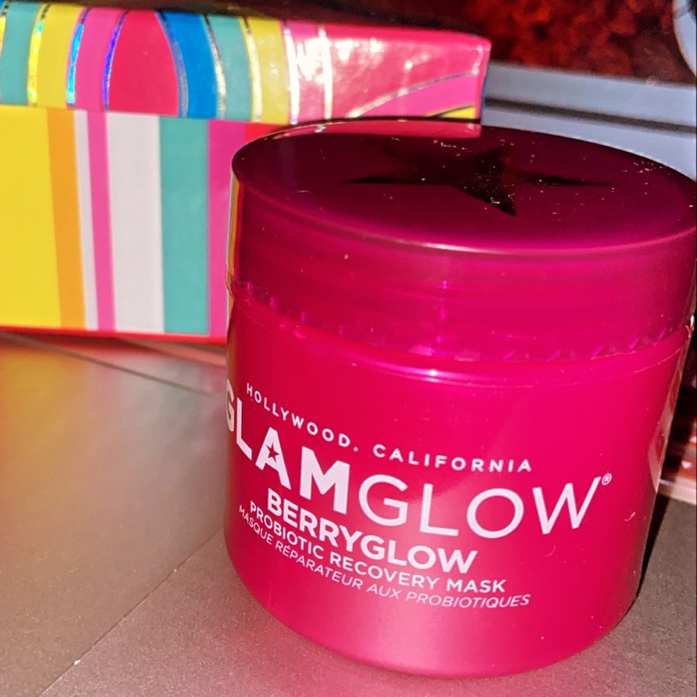 Glamglow